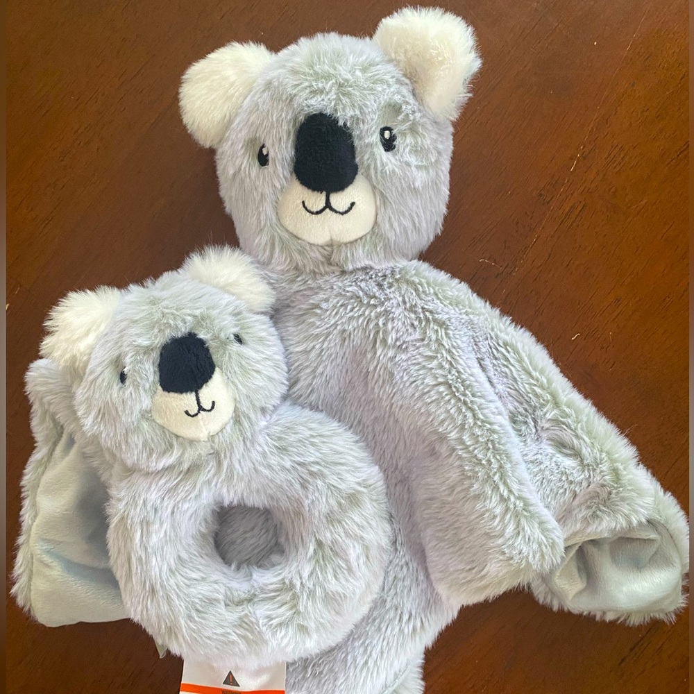 UGG baby lovey set